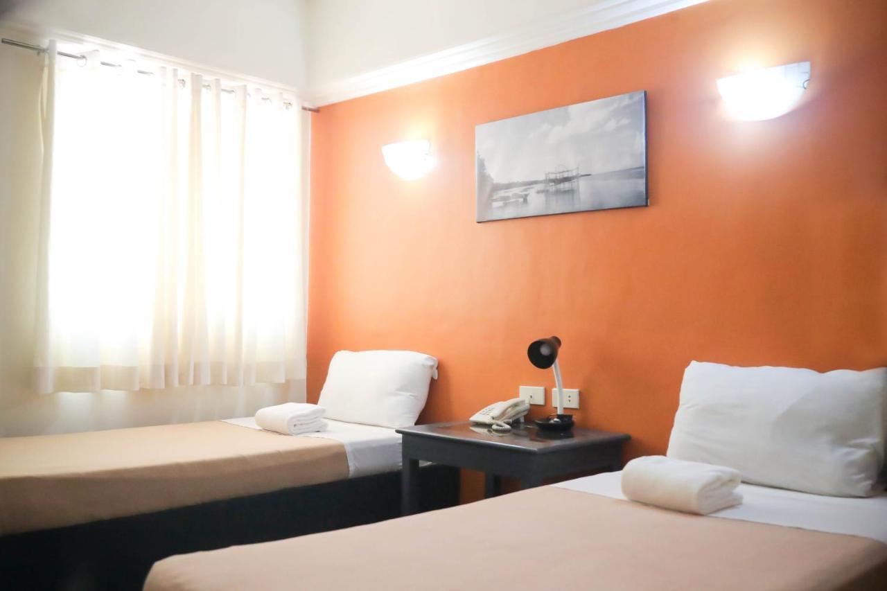 Ialodge Ormoc Eksteriør bilde